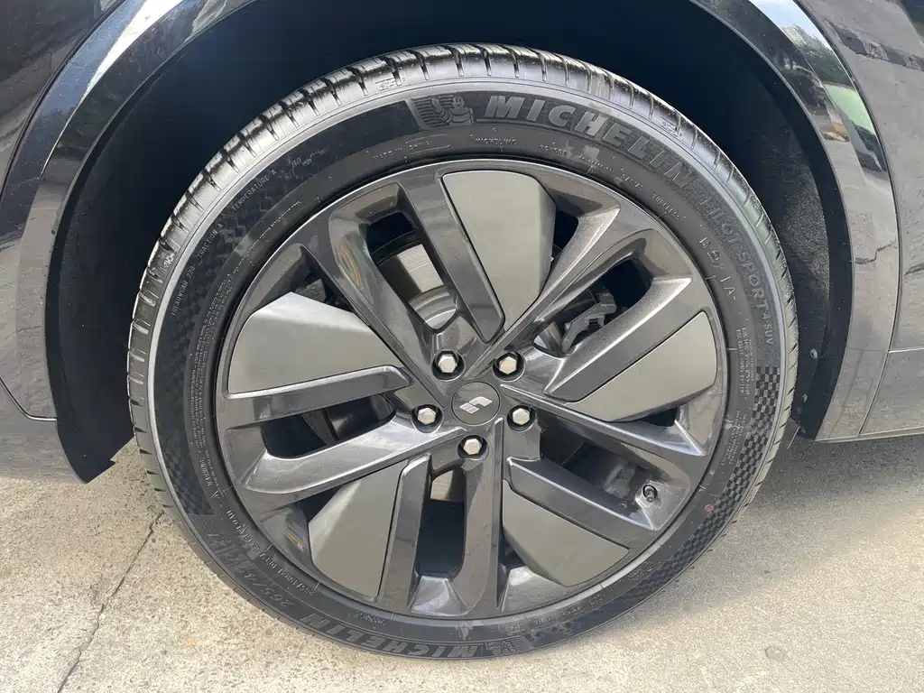 Li Auto Li L7 — миниатюра 13