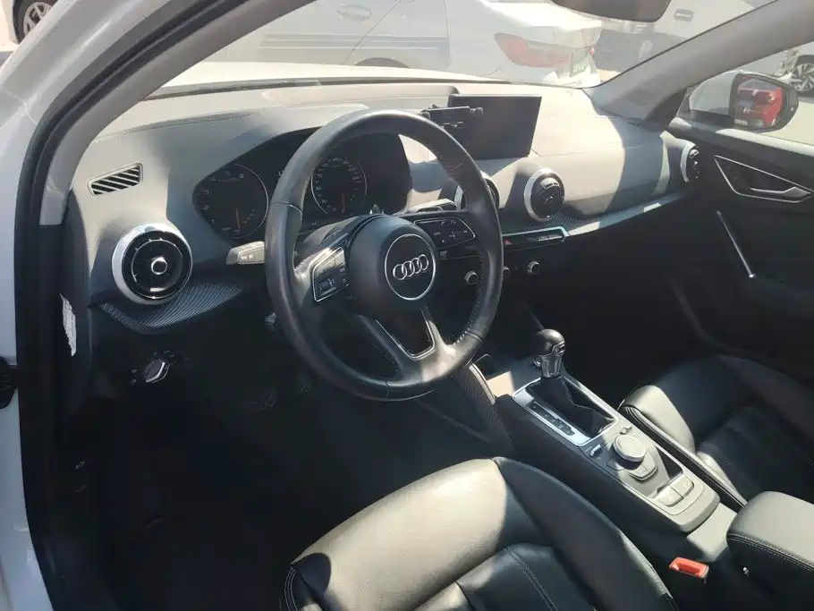 Audi Q2L — миниатюра 12