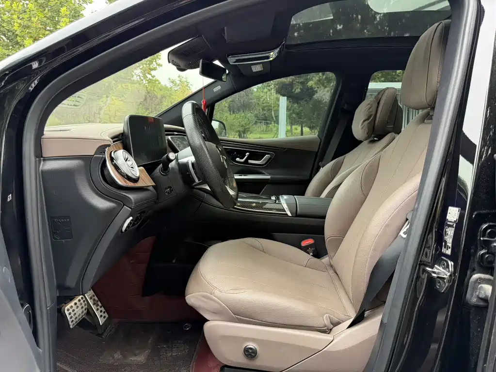 Mercedes-Benz EQE SUV — миниатюра 4