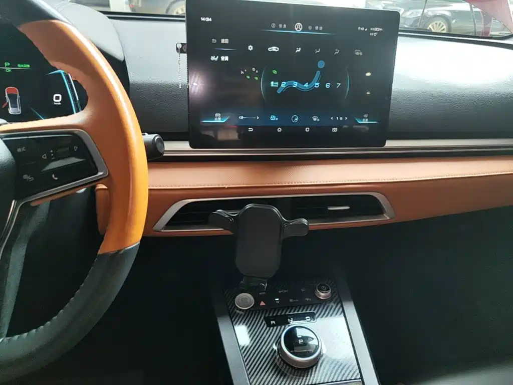 BYD e2 — миниатюра 13