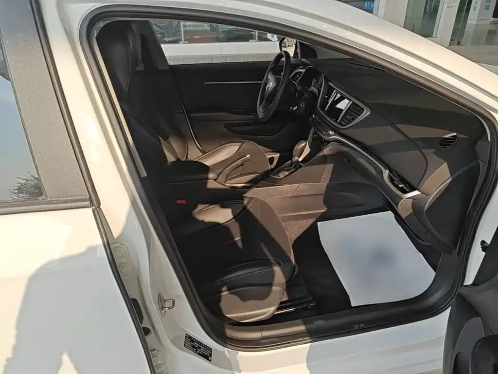 Buick Excelle — миниатюра 25