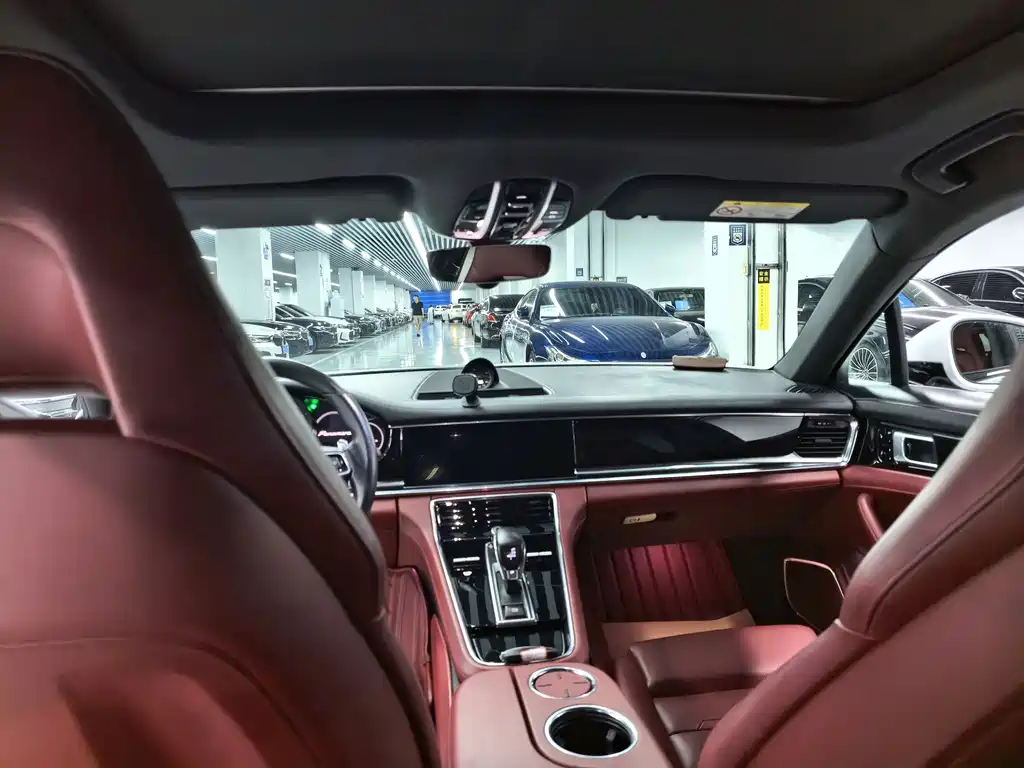 Porsche Panamera — миниатюра 10