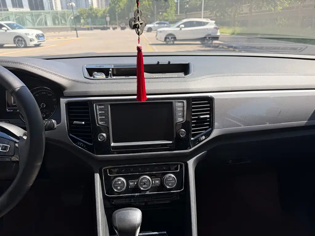 Volkswagen Teramont — миниатюра 17