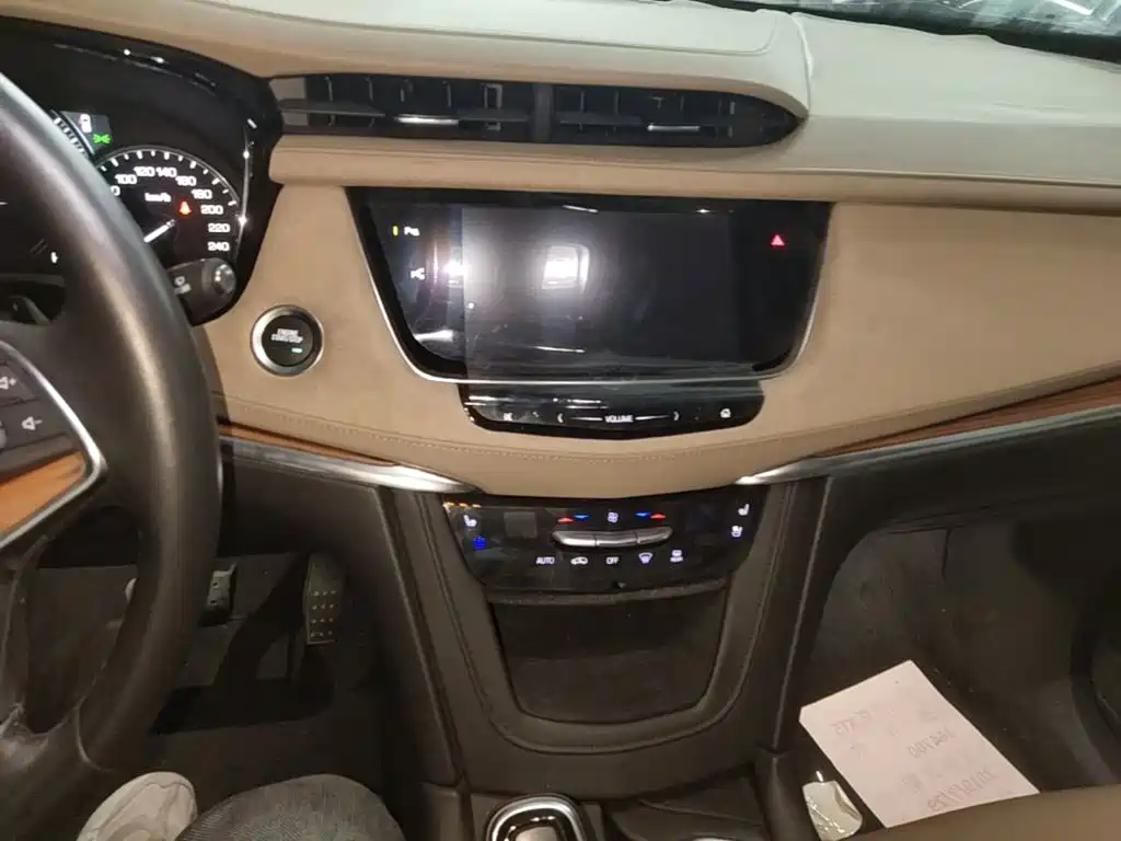 Cadillac XT5 — миниатюра 13