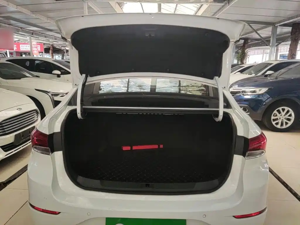 Buick Excelle — миниатюра 19