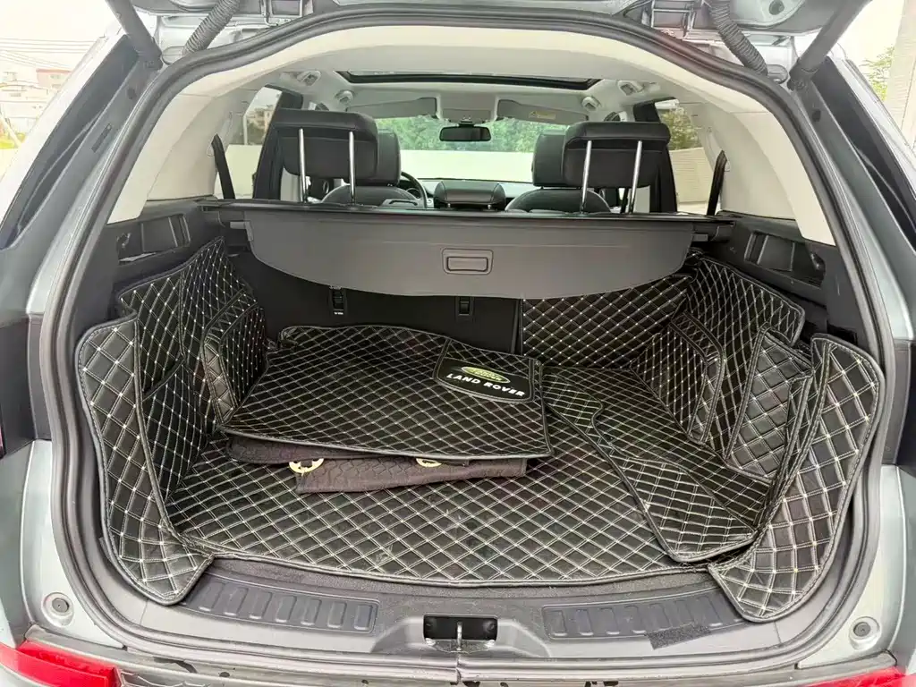 Land Rover Discovery Sport — миниатюра 22