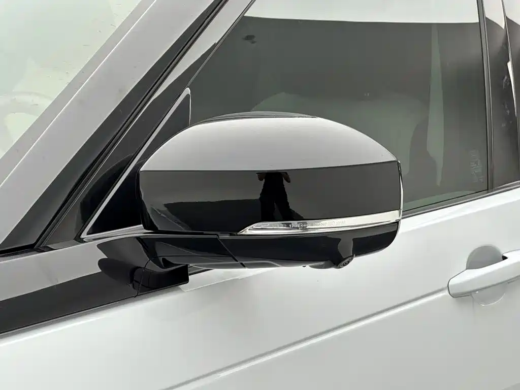Land Rover Discovery — миниатюра 30