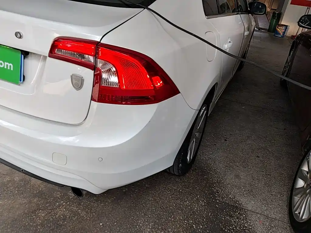 Volvo S60 — миниатюра 8