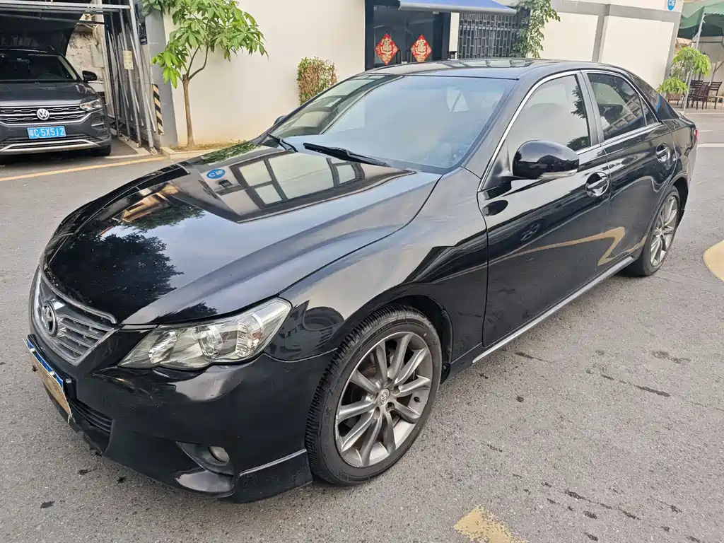 Toyota Reiz 2013
