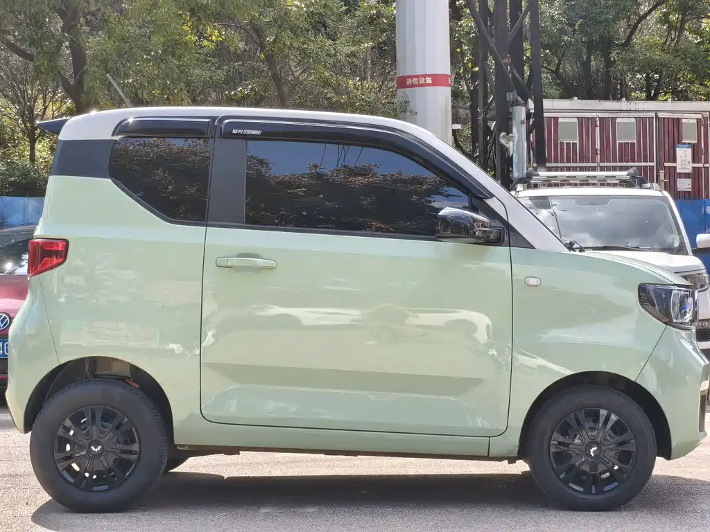 Wuling MINIEV — миниатюра 7