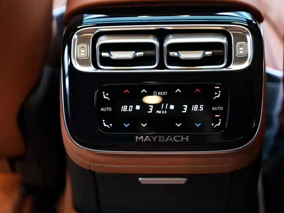 Mercedes-Benz S-Class — миниатюра 12