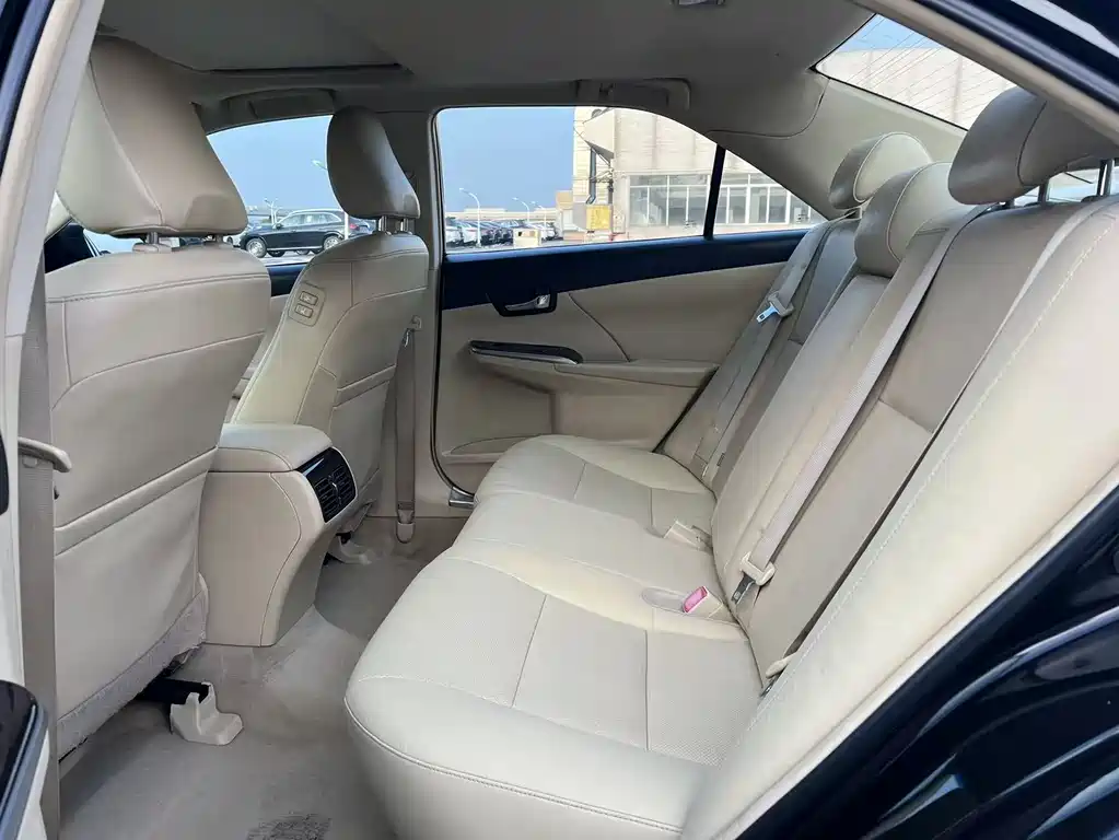Toyota Camry 2.0G Leading Edition, фото 12