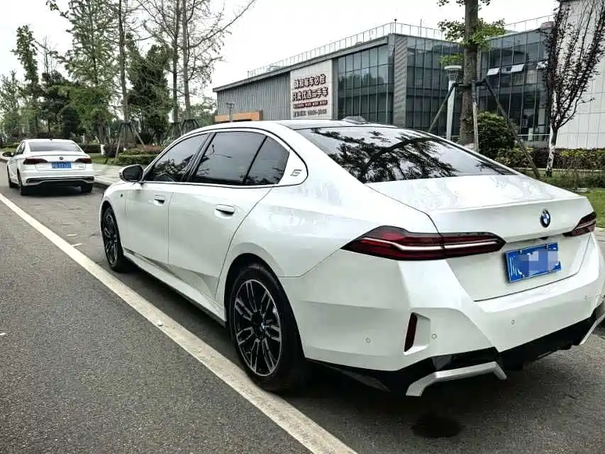 BMW 5 Series 5 2024 525Li M Sport