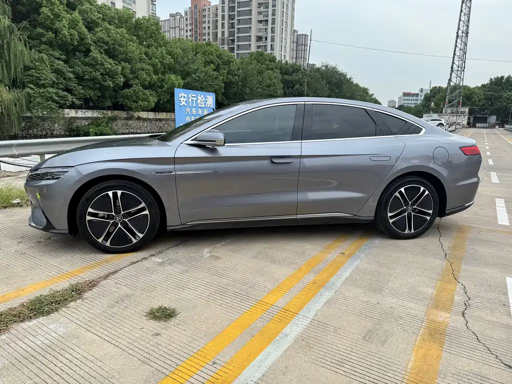 BYD Han — миниатюра 3