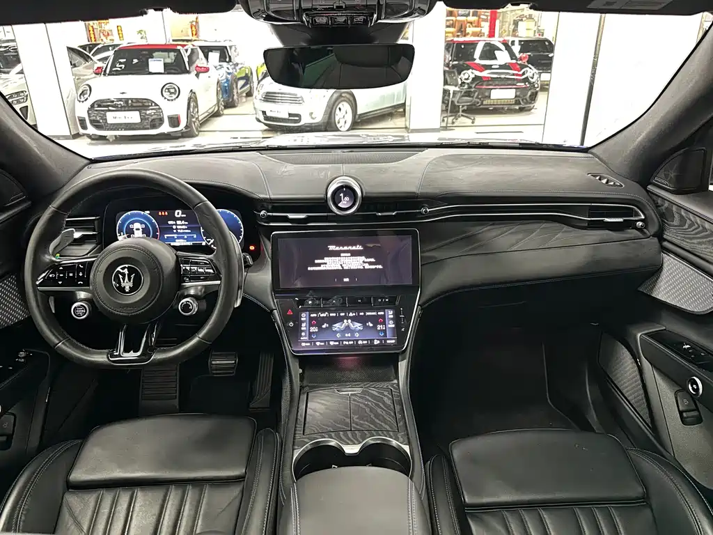 Maserati Grecale — миниатюра 7