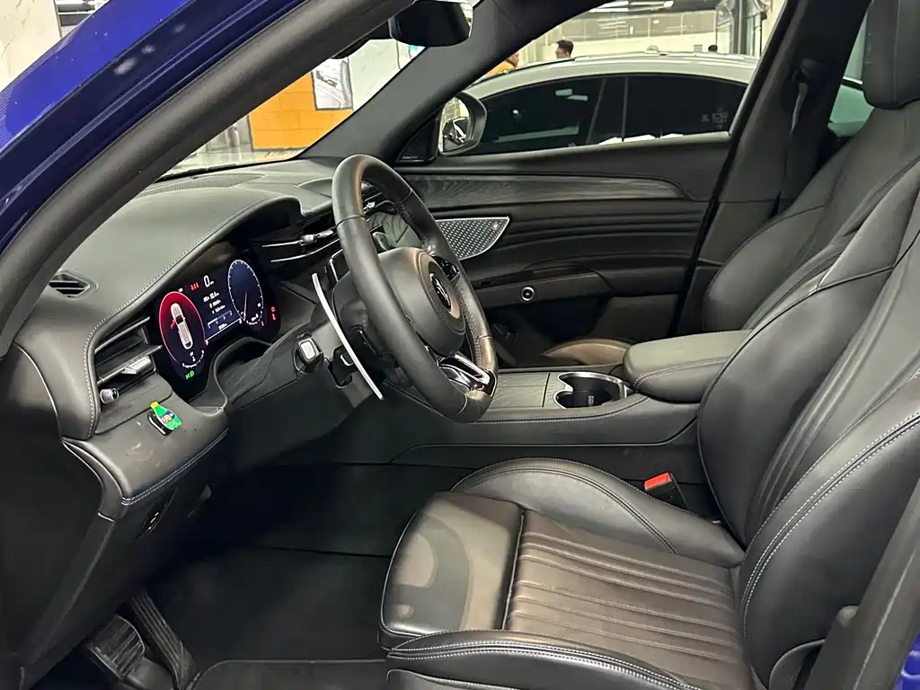 Maserati Grecale — миниатюра 9