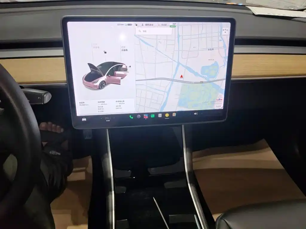 Tesla Model 3 — миниатюра 13