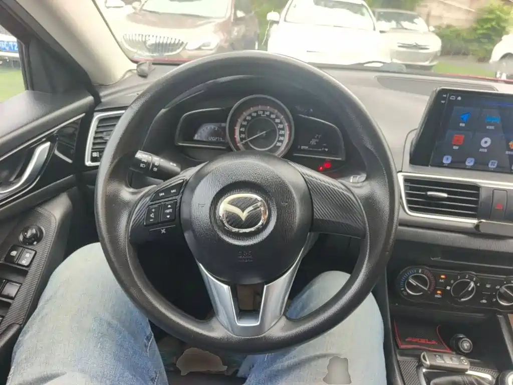 Mazda 3 Axela — миниатюра 11
