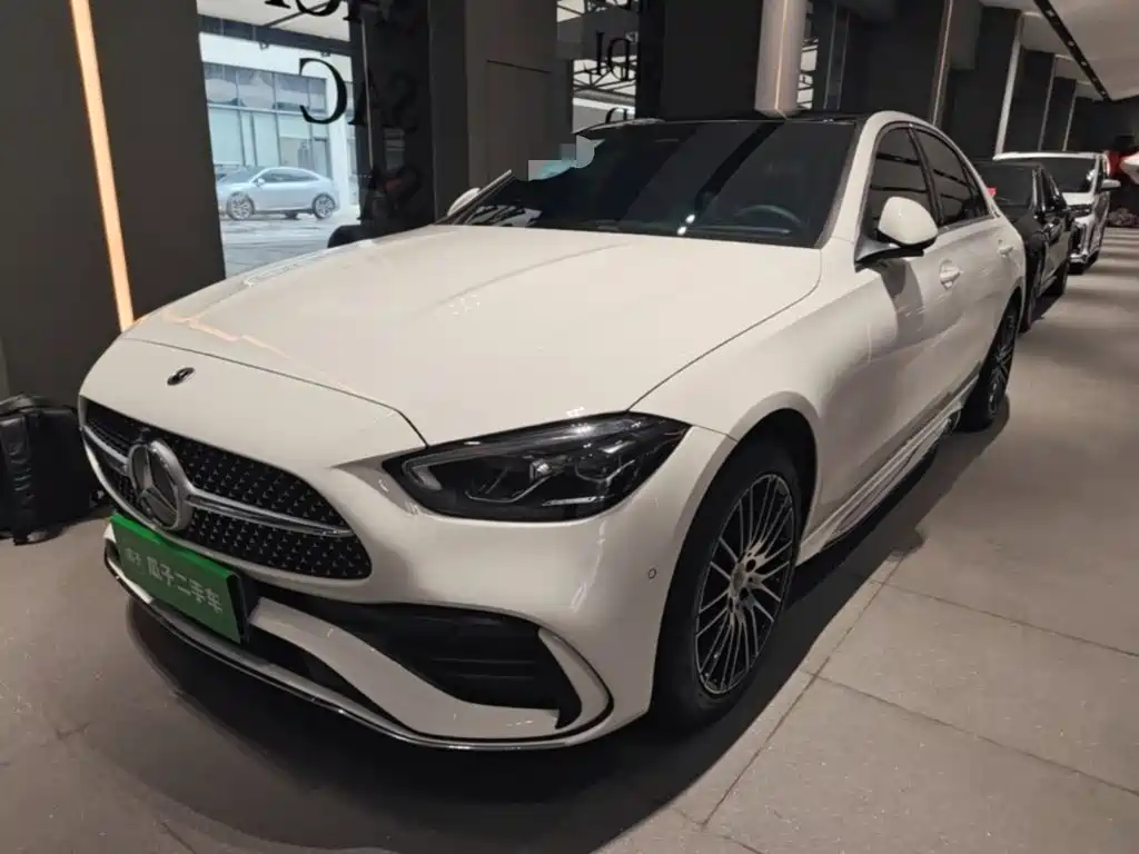 Mercedes-Benz C-Class — миниатюра 2