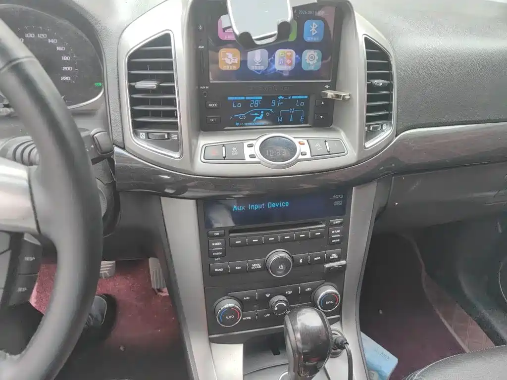 Chevrolet Captiva — миниатюра 14