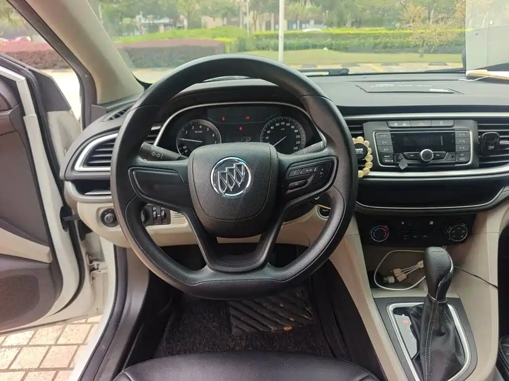 Buick Excelle — миниатюра 3