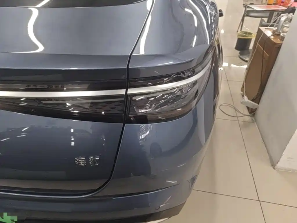 BYD Seal — миниатюра 8