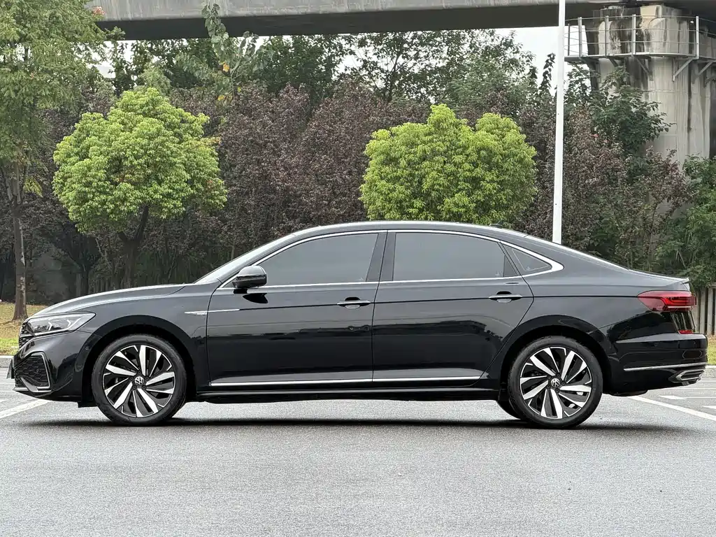 Volkswagen Passat — миниатюра 17