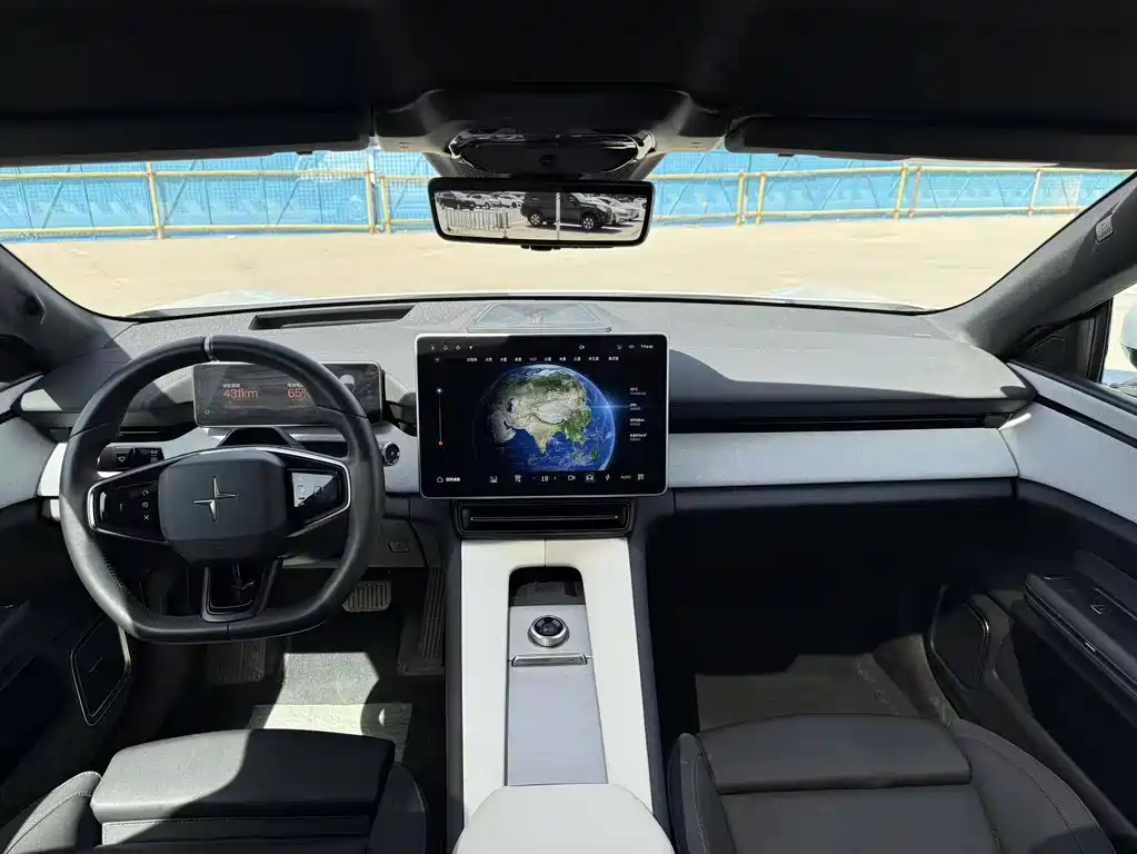 Polestar 4 2024 PLUS