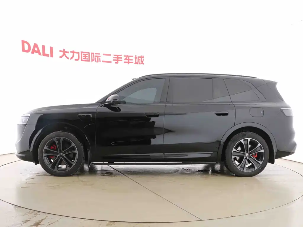 AITO ASK THE WORLD M8