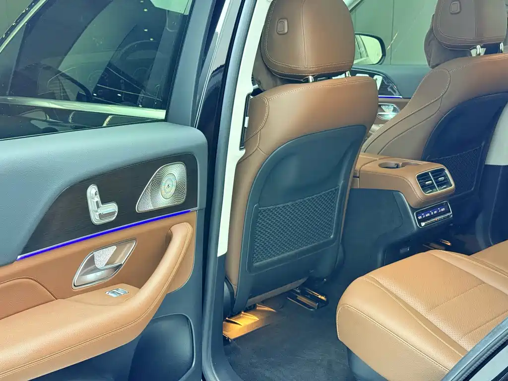 Mercedes-Benz GLE (Import) — миниатюра 8