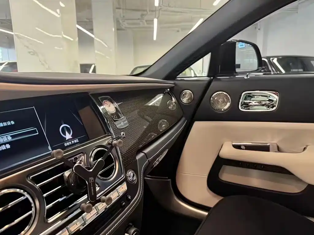 Rolls-Royce Wraith — миниатюра 7