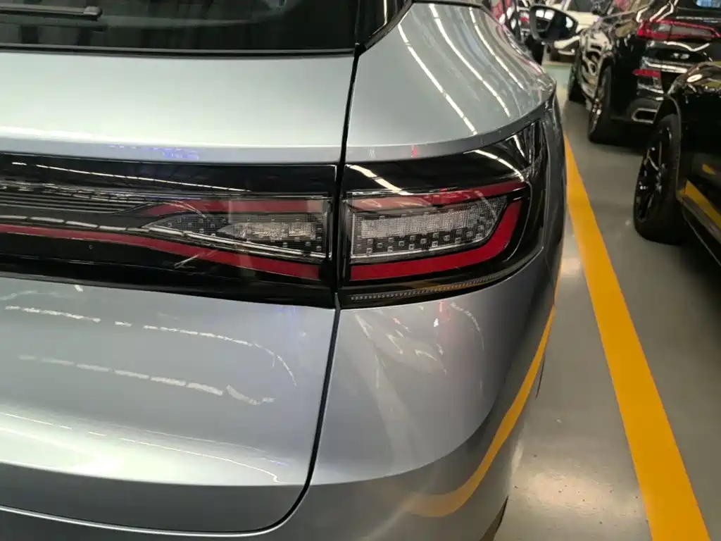 Volkswagen ID.4 X — миниатюра 8