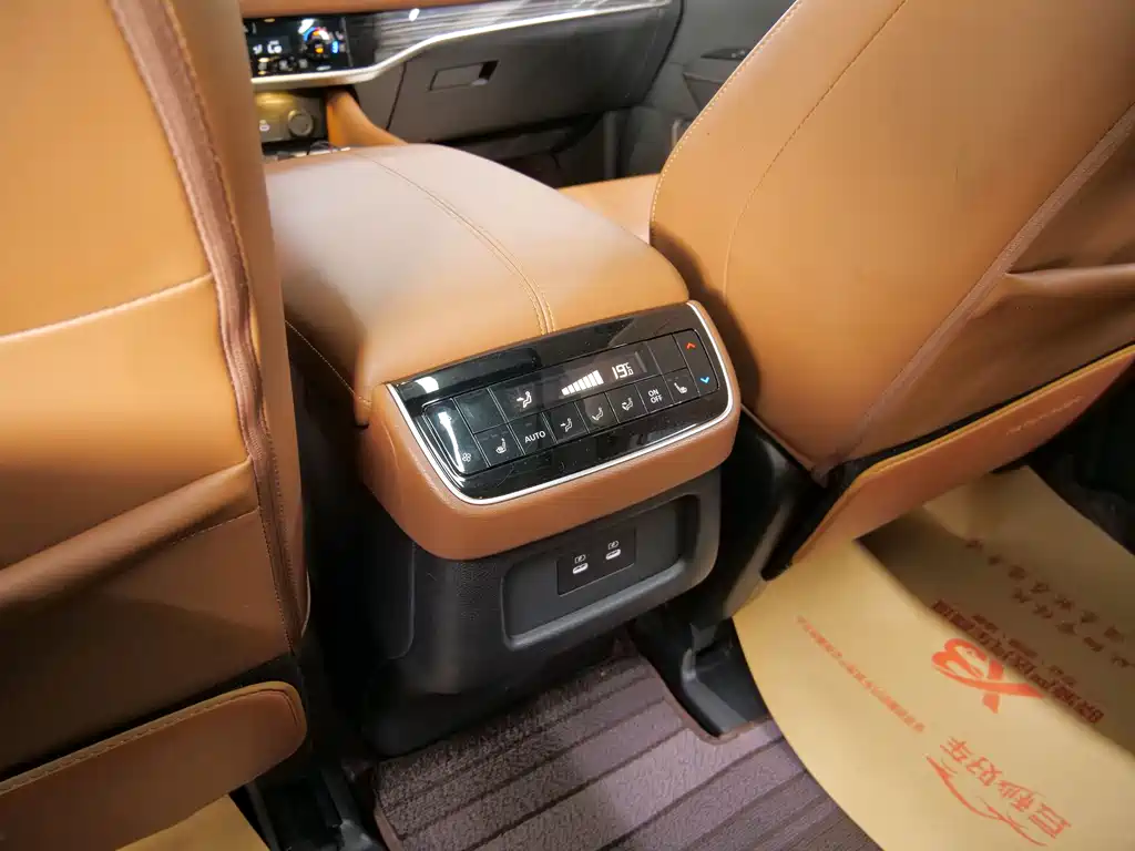 Nissan Pathfinder 2024 380VC-TURBO 6 мест