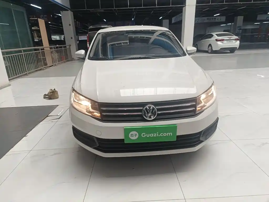 Volkswagen Santana — миниатюра 3