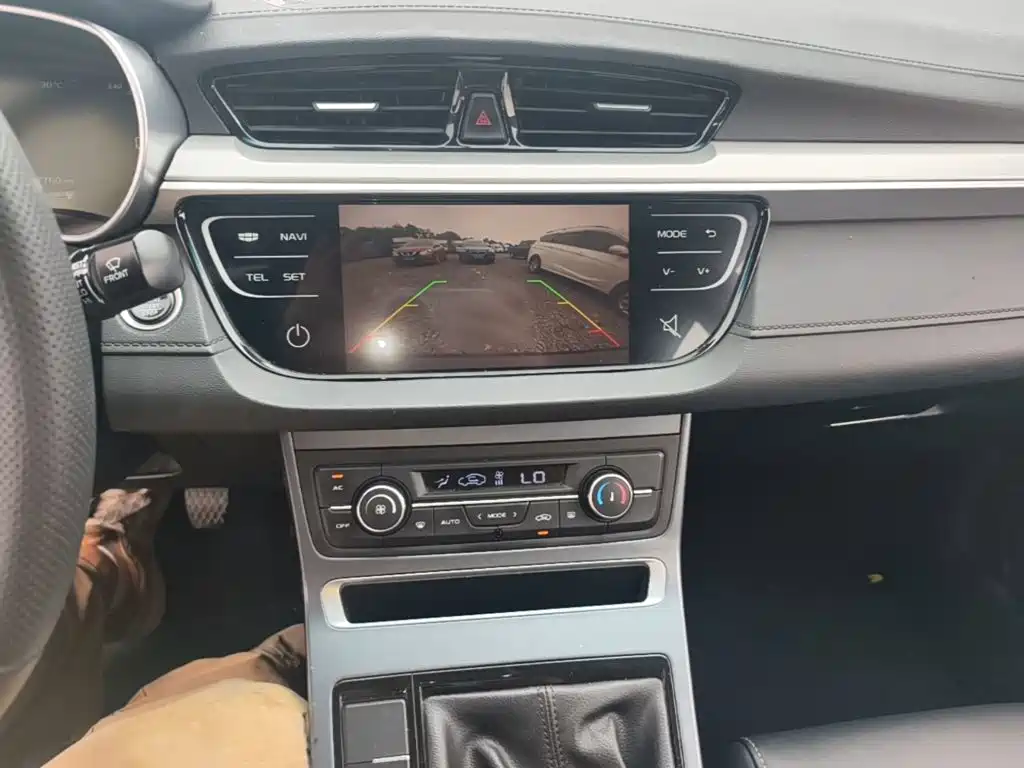 Geely Emgrand — миниатюра 13