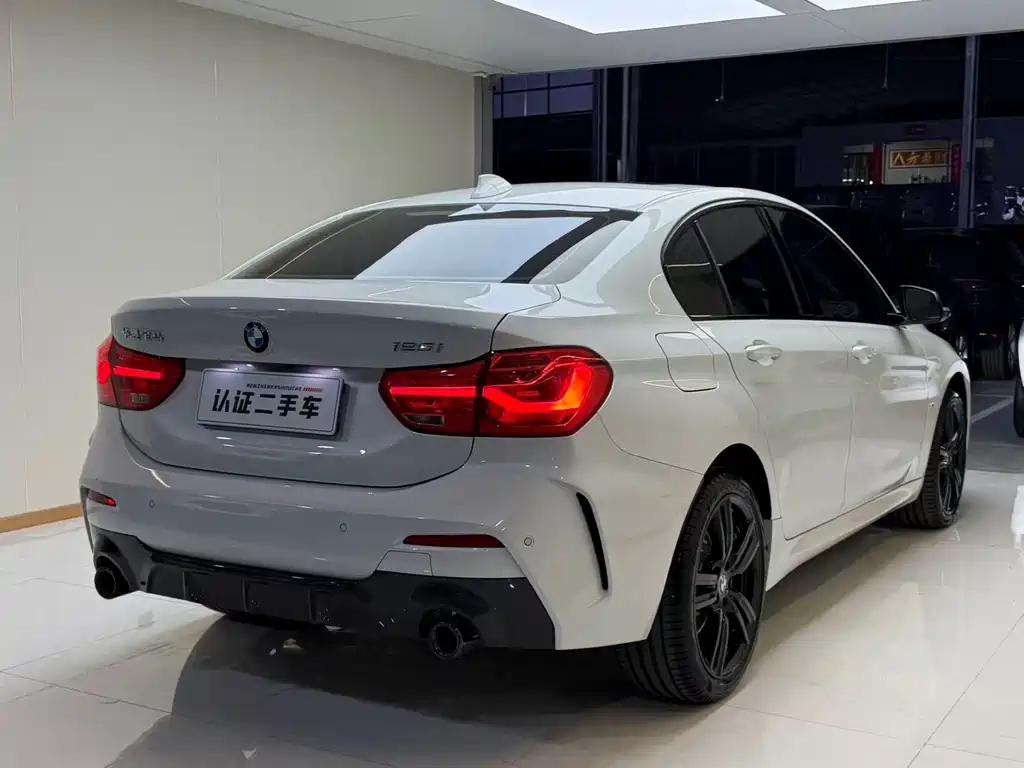 BMW 1 Series — миниатюра 10
