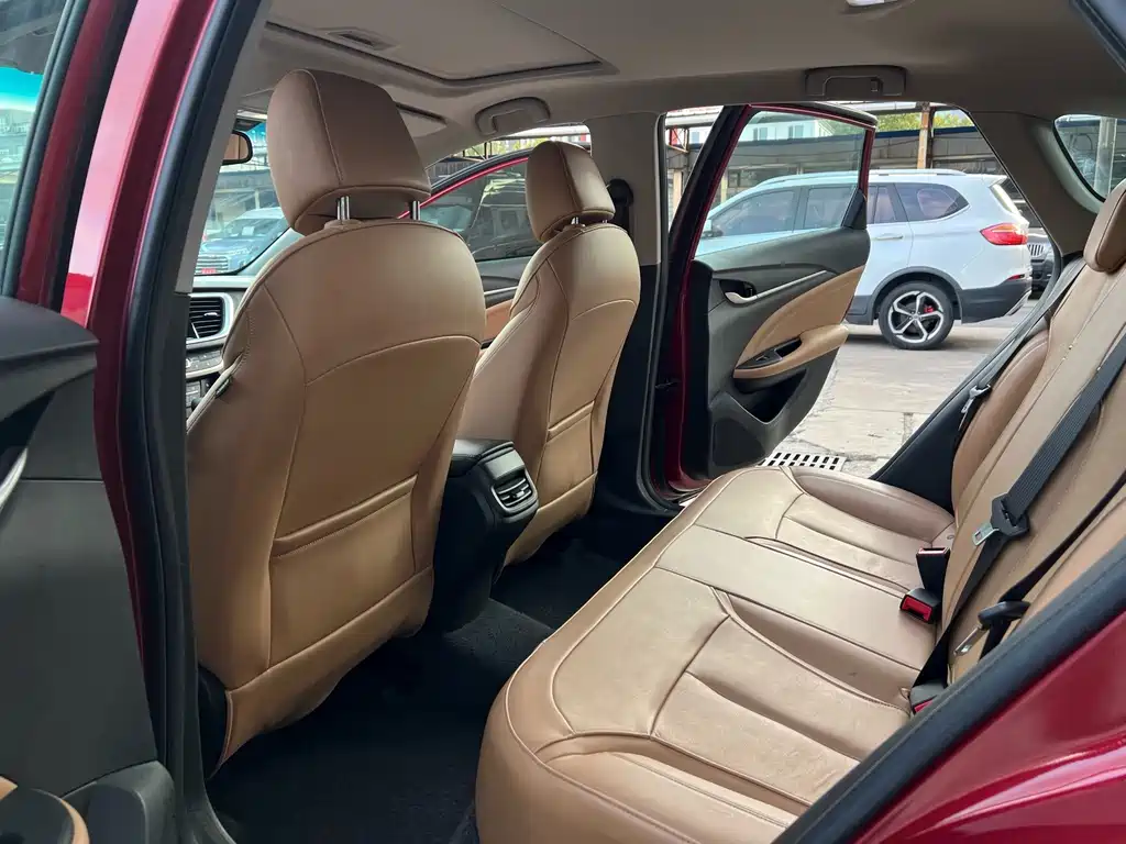 Buick Excelle — миниатюра 9
