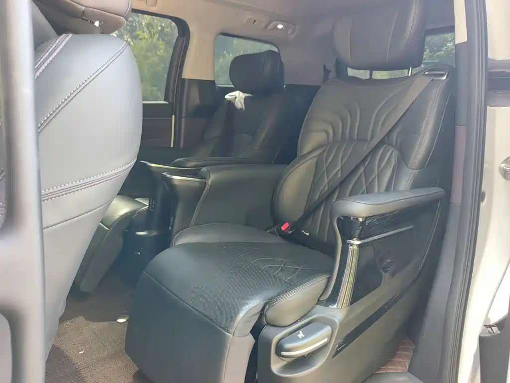 GAC Motor Trumpchi M8 — миниатюра 15