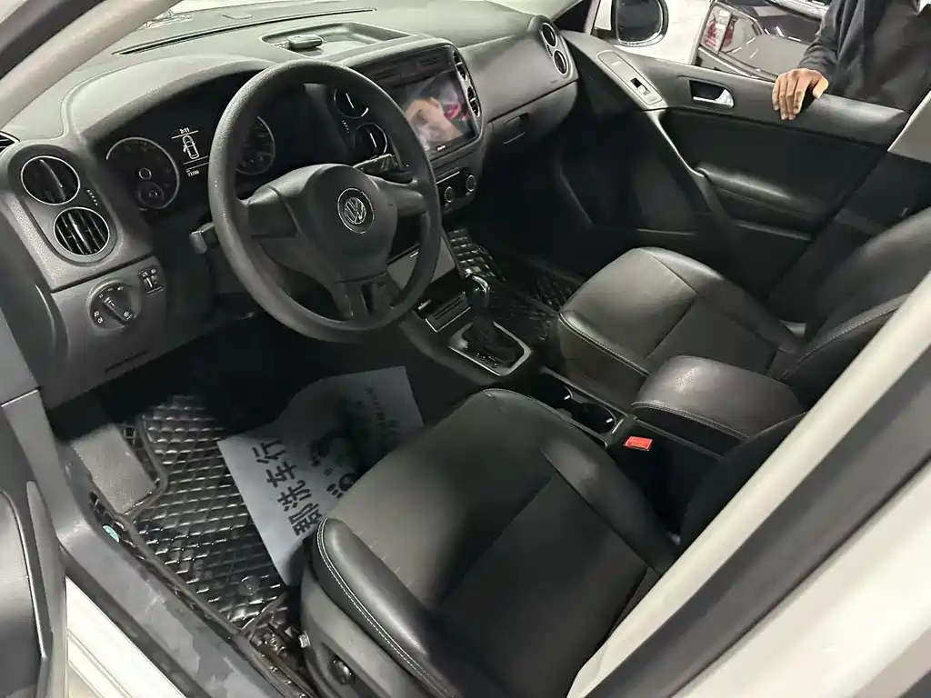 Volkswagen Tiguan — миниатюра 8