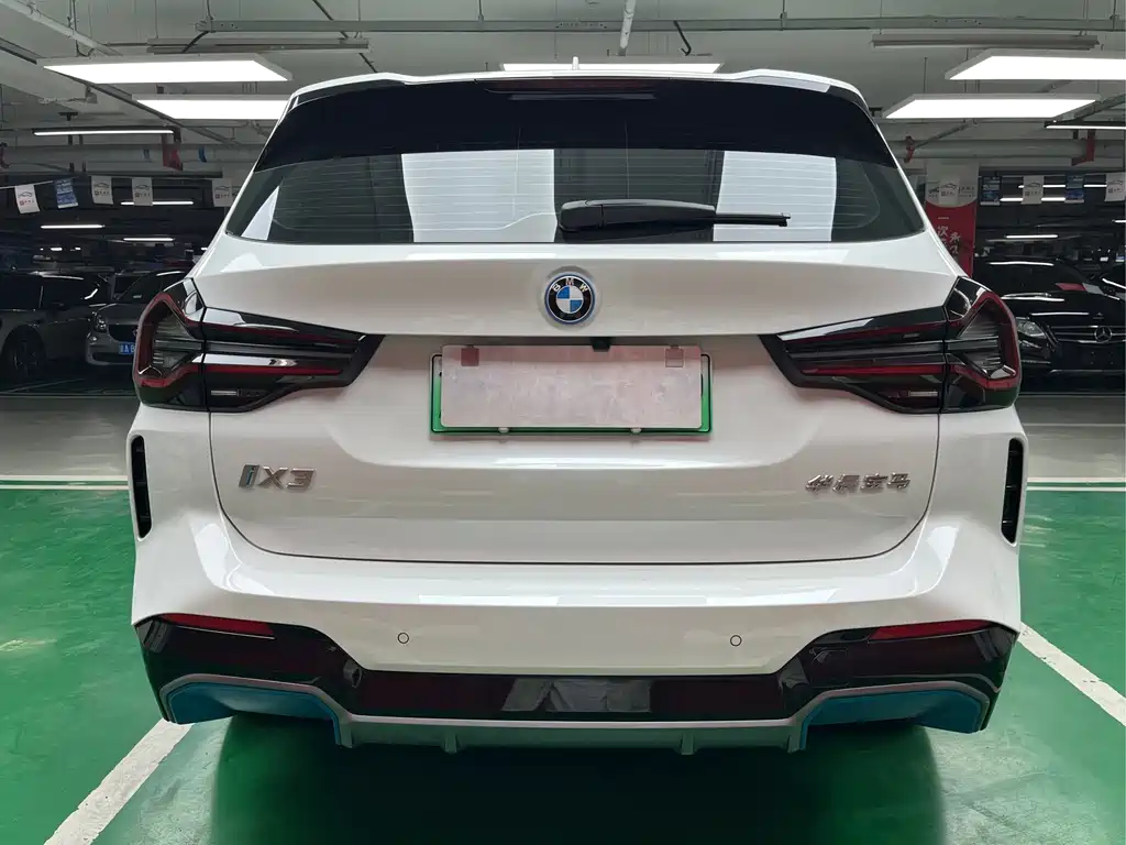 BMW iX3 — миниатюра 5