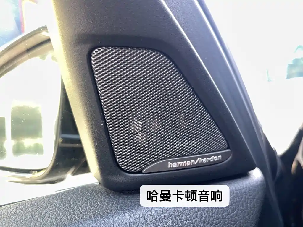 BMW 5 Series — миниатюра 24