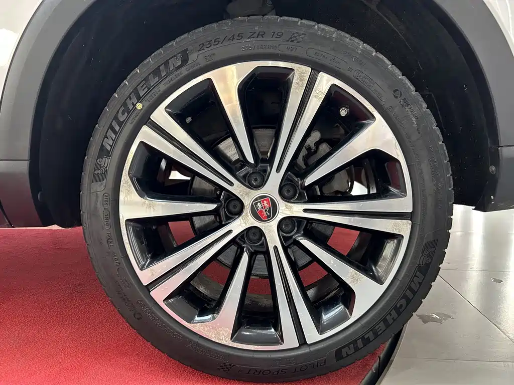 Roewe RX5 MAX — миниатюра 32