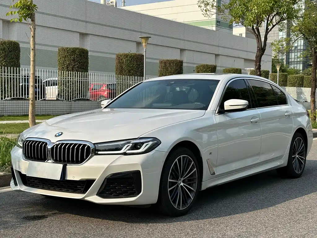 BMW 5 Series 2023