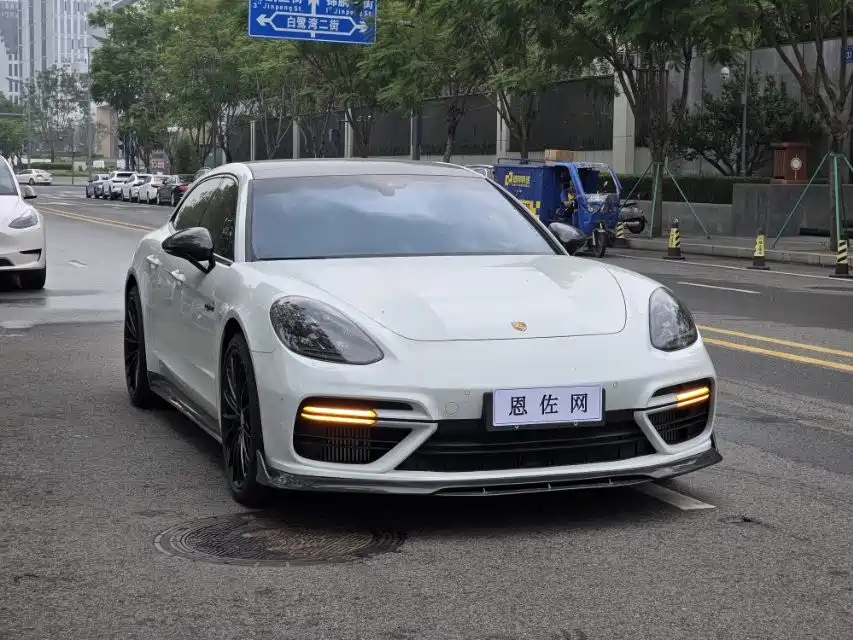 Porsche Panamera Hybrid — миниатюра 4