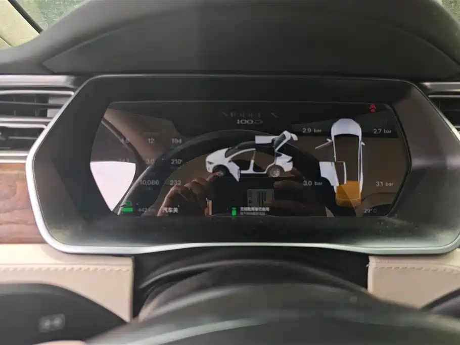 Tesla Model X — фотографии объявления, Фото 14