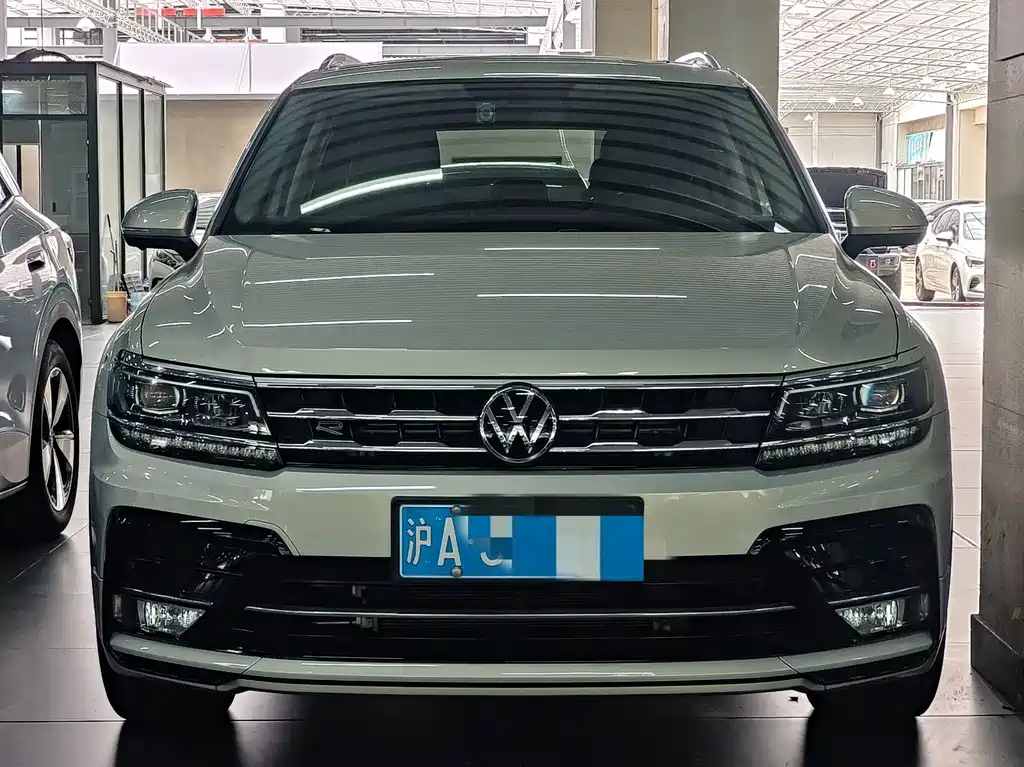 Volkswagen Tiguan L — миниатюра 2