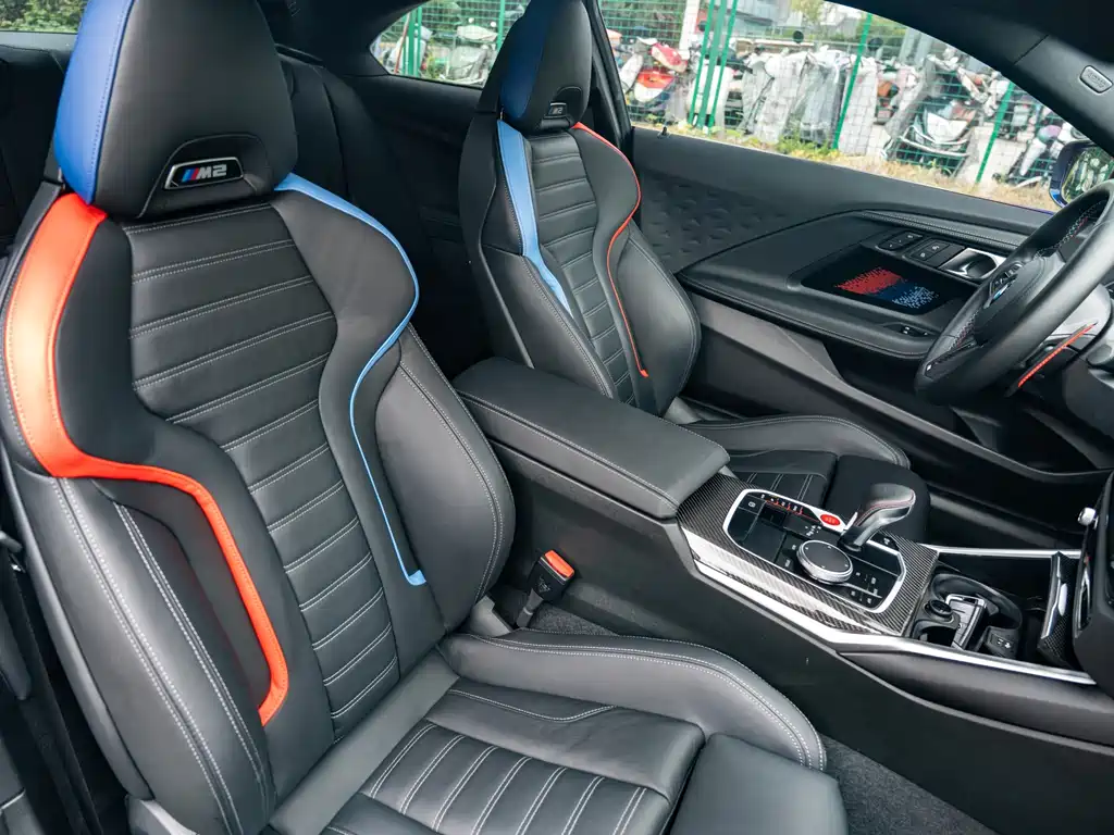 BMW M2 — миниатюра 12