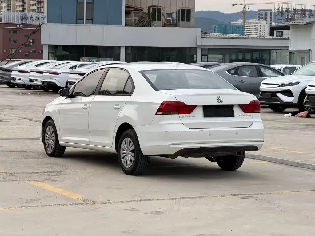 Volkswagen Santana — миниатюра 9