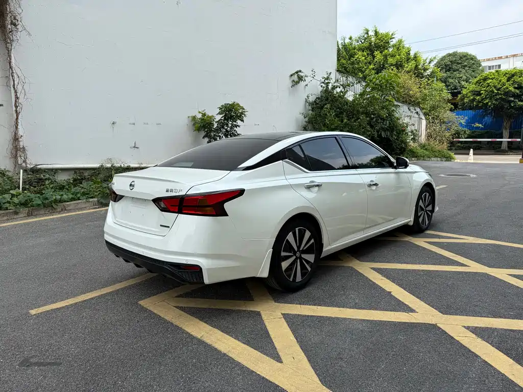 Nissan Teana — миниатюра 18