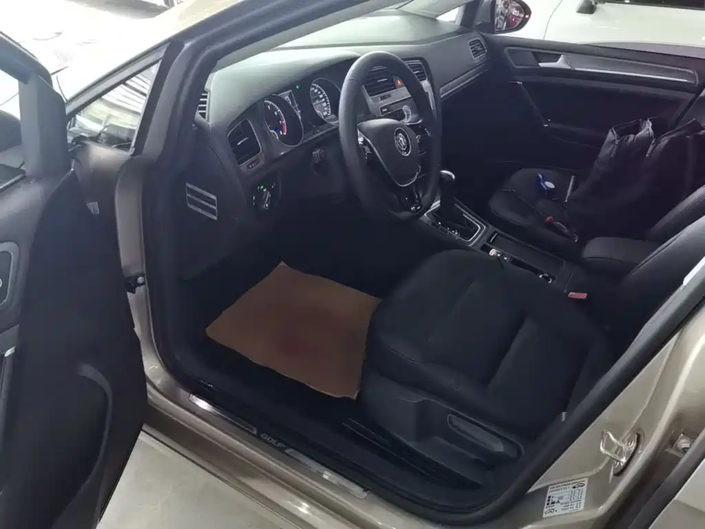 Volkswagen Golf — миниатюра 15
